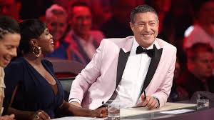 Bei simon zachenhuber flossen die tränen. Let S Dance Star Simon Zachenhuber Vom Boxring Aufs Tanzparkett Bunte De