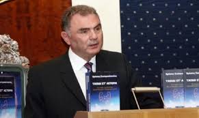Θεωρείται ένας από τους καλύτερους στην ελλάδα σε επίπεδο γνώσεων. Xrhstos Swthrakopoylos Eirinika Gr