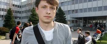 Dostaniesz 1000 złotych za to, że studiujesz. Podkarpackie uczelnie starają  się o specjalne stypendia