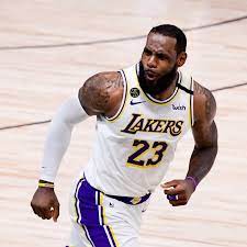 In His 17th Season Lebron James Reminded The Nba That He S Still King Silver Screen And Roll