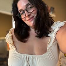 Lunaxthickys Profile - Vids, Pics & More | ManyVids - ManyVids