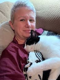 Linda Nazzaro's Instagram, Twitter & Facebook