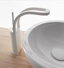 The Philo Range Of Mixer Taps Exudes An Ultra Modern Design Together With Technological Innovation And Modern Faucet Modern Bathroom Faucets Bathroom Sanitary