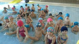 Plouguerneau Treize Seances Pour Apprendre A Nager Des 2 Ans Brest Maville Com