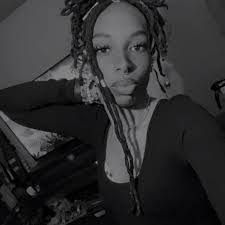 April Deaver's Instagram, Twitter & Facebook