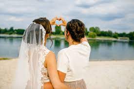 Besten bilder, videos und sprüche und es kommen täglich neue lustige facebook bilder auf debeste.de. Bridesmaid Picture Bild Mit Der Besten Freundin Hochzeit Hochzeitsfotos Strandhochzeit