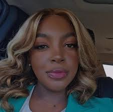 Shareen Anderson's Instagram, Twitter & Facebook