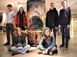 Eilif hartwig, carl martin eggesbø og . Kultur Kino 10 Klassingene Fikk Et Sterkt Mote Med Historien Denne Filmen Ma Bli Pensum