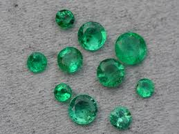 1 95 Crt Parcels 10 Pcs Stunning Green Zambian Emerald Zambian Emerald Rocks And Gems Beauty Gems