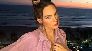 (crhoy.com) hace pocos días, la cantante mexicana, belinda dijo en una entrevista que el 15 de agosto cumpliría 28 años, tras los comentarios por la diferencia de edad con su novio, christian. Cual Es La Verdadera Edad De Belinda Kienyke