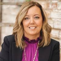 Lori Dykstra's Instagram, Twitter & Facebook