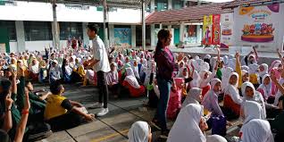 1) pertandingan mewarna 2) kuiz pengetahuan am 3) pertandingan melengkapkan dialog 4) pameran piala dunia fifa 5) senamrobik 6) buku skrap 7) pengunjung bertuah 8). Facebook
