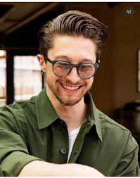 Hey ladies!! I am 25 Y/O professional, working in