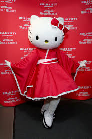 Create your supercute look with this popular collection featuring bright eyeshadows, a shiny lip gloss, a lash defining eyeliner duo, and a sweetheart sponge. Hello Kitty S 45th Anniversary Brings Pop Up Restaurants And Food World Domination