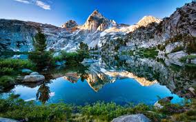 Berikut adalah 17 pemandangan terindah di dunia yang harus kamu kunjungi sebelum meninggal dunia, seperti dilansir brilio.net dari hongkiat, rabu salar de uyuni yang ada di bolivia merupakan gurun garam terbesar di dunia. 16 Wallpaper Pemandangan Gunung Terindah Di Dunia Pemandangan Info Wisata Hits