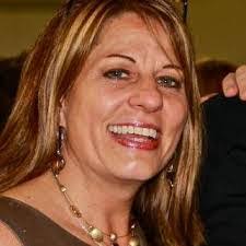 Rosie Moser's Instagram, Twitter & Facebook