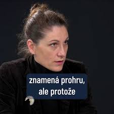 🔵 Představa toho, že Andrej Babiš bude skládat příští vládu, mě děsí. Byla  by to prohra pro Česko, říká ve Spotlightu místopředsedkyně ODS Eva  Decroix. "Shodí se ze stolu to, co se
