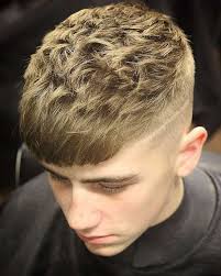 I hope you will be inspired about coupe de cheveux homme avec trait. Coiffure Homme 2018 Printemps Ete Les Tendances Capillaires A Adopter