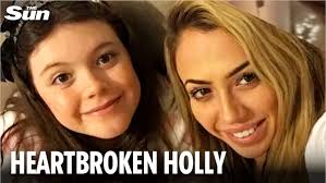 Holly Hagan reveals heartbreaking moment she held sister's hand and stroked  her hair for last time before death at 19
