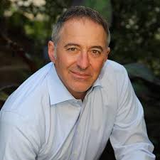 A Deadly Wandering: A Mystery, a Landmark Investigation, and the  Astonishing Science of Attention in the Digital Age: Richtel, Matt:  9780062284075: Amazon.com: Books