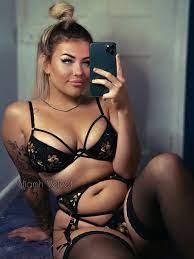 Niamh valvet