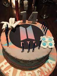 Everything about bts jokes pics etc started:26 october 2017 finished:14 january 2019. Bts Birthday Cake Bts Cake Bts Birthdays 14th Birthday Cakes