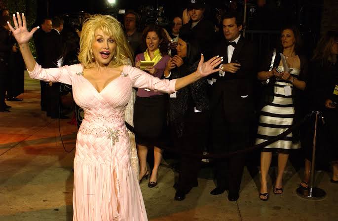 Dolly Parton's opened up about 'nips and tuck', being 'family' to fans