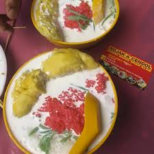 Not only are locals flocking to the stall every day, durian and cendol lovers from as far as penang, johor, and even kelantan have made their way to shah alam for a taste of the coveted cendol! People Are Lining Up For Hours To Have A Taste Of This Durian Cendol In Shah Alam