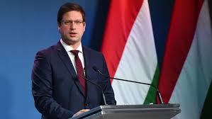 Ma fogadta a megyei jogú városok polgármestereit budapesten gulyás gergely, miniszterelnökséget vezető miniszter. Index Belfold Gulyas A Kormany Tamogatni Fogja A Ritka Betegsegben Szenvedoket