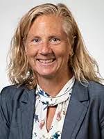 Kim Kirkpatrick's Instagram, Twitter & Facebook