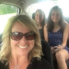 Holly Maxey's Instagram, Twitter & Facebook