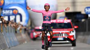 Egan bernal looked like 2019 vintage but questions remain speaking in the latest episode of his podcast, the bradley wiggins show by eurosport, former tour de. Giro D Italia Egan Bernal Kampft Sich Nach Langer Durststrecke Zuruck An Die Weltspitze Eurosport