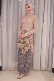 Ada baju kondangan muslim syar'i couple pernikahan brokat batik terbaru. 19 Model Baju Kondangan Terbaru 2020 Modern Kekinian