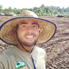 Hola! Mi nombre es Francisco Ocasio Reyes y soy el fundador de ECOFINCA. Mi  mayor deseo es poder conectar con agroempresari@s y personas interesadas en  el desarrollo de la agricultura de Puerto