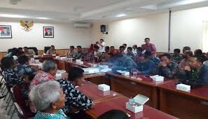 Hobi fotografi membuat… read more ». Masalah Pertambangan Di Kabupaten Pacitan Jadi Buah Bibir Pelaku Usaha