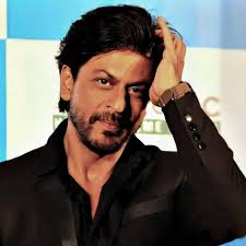 No one: Shah Rukh Khan and his hair 💓