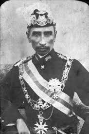 Début de la vie, l'éducation et les premiers emplois. Riwayat Duli Yang Maha Mulia Almarhum Paduka Seri Sultan Idris Murshidul Adzam Shah Tokoh Kesultanan Melayu Yang Intelektual Wangsa Mahkota Selangor