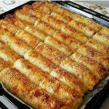 gunaydin canlar baklava yufkasiyla patatesli borek husniyeninmutfagindan 5 6 adet patates haslanir sogan ve salcayla kavrulup yemek tarifleri yemek ascilik