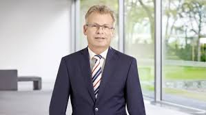 Erhalten sie in kurzer zeit ein individuell zugeschnittenes angebot für ihre kunden. Maritime Industrie