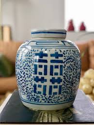 Maybe you would like to learn more about one of these? Blue White Ginger Jar Chinese Blue And White Porcelain Brass Chinoiserie Decor Home Living Vases Delage Com Br
