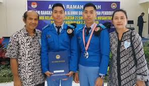 Raya purworejo km 5, magelang, jawa tengah 8780. Nusabali Com Siswa Kembar Asal Buleleng Lulusan Terbaik Sma Taruna Nusantara