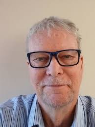 Dan Estey's Instagram, Twitter & Facebook