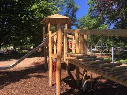 Juhu Zuwachs Fur Schliersees Spielplatze Neue Gerate Am Waldfestplatz Und Im Strandbad Schliersee Magazin