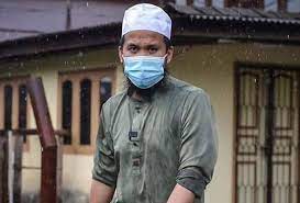 Rakyat malaysia ternyata bangga dengan keberangkatan pendakwah ustaz ebit lew ke palestin menerusi misi kemanusiannya. Ustaz Ebit Lew Bawa Misi Kemanusiaan Bantu Rakyat Palestin Astro Awani