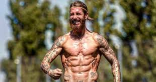 سيرخيو راموس غارسيا (تلفظ بالإسبانية: ÙÙˆØ±Ù…Ù‡ Ø²ÙŠ Ù…Ø§ Ù‚Ø§Ù„ Ø§Ù„ÙƒØªØ§Ø¨ Ø³ÙŠØ±Ø¬ÙŠÙˆ Ø±Ø§Ù…ÙˆØ³ ÙŠØ³ØªØ¹Ø±Ø¶ Ø¹Ø¶Ù„Ø§ØªÙ‡ ÙÙŠ ØªØ¯Ø±ÙŠØ¨Ø§Øª Ø±ÙŠØ§Ù„ Ù…Ø¯Ø±ÙŠØ¯ Ø§Ù„ÙŠÙˆÙ… Ø§Ù„Ø³Ø§Ø¨Ø¹