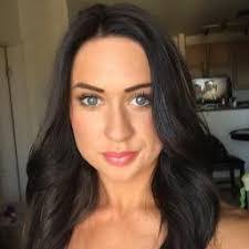 Lindsey Blalock's Instagram, Twitter & Facebook