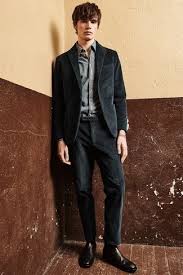 When wearing black dress pants and a suit or other elegant formal wear, you'll want to choose black leather boots. Chelsea Boots With Suit Outfits 262 Ideas Outfits Lookastic