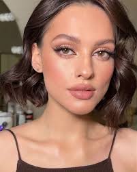 ✨ Maquiagens que brilham tanto quanto você. Inspirações certeiras para  arrasar no próximo evento — do glow sofisticado ao olhar marcante. Qual  dessas combina mais com o seu estilo? #AngelaSegalCampinas