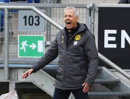 Lucien favre's tactical approach at borussia dortmund so far. Celtic Have Interviewed Lucien Favre Footballfancast Com