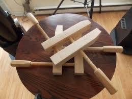 You'll now have a rod standing up at each corner and your clamp will be ready to use. Homemade Woodworking Clamps Homemadetools Net